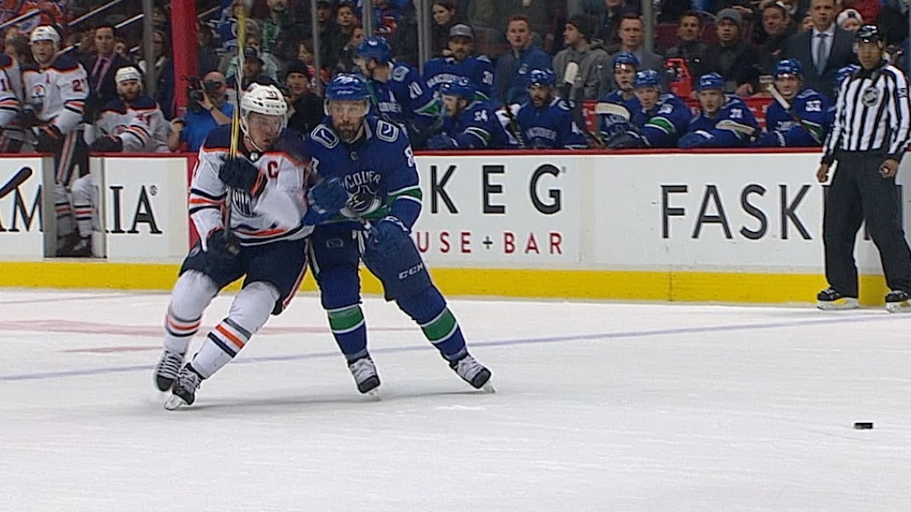 Vidéo: Connor McDavid la FUSÉE...