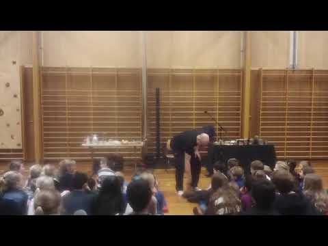Thomas Sandberg - Per Formans Delight at Krokemoa Public School -