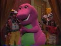 Barney Give A Kiss In Barney Live In New York City