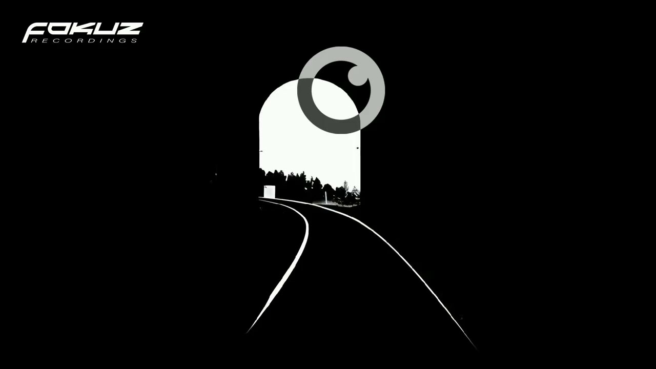 Silloh & Pharoah - Light At The End