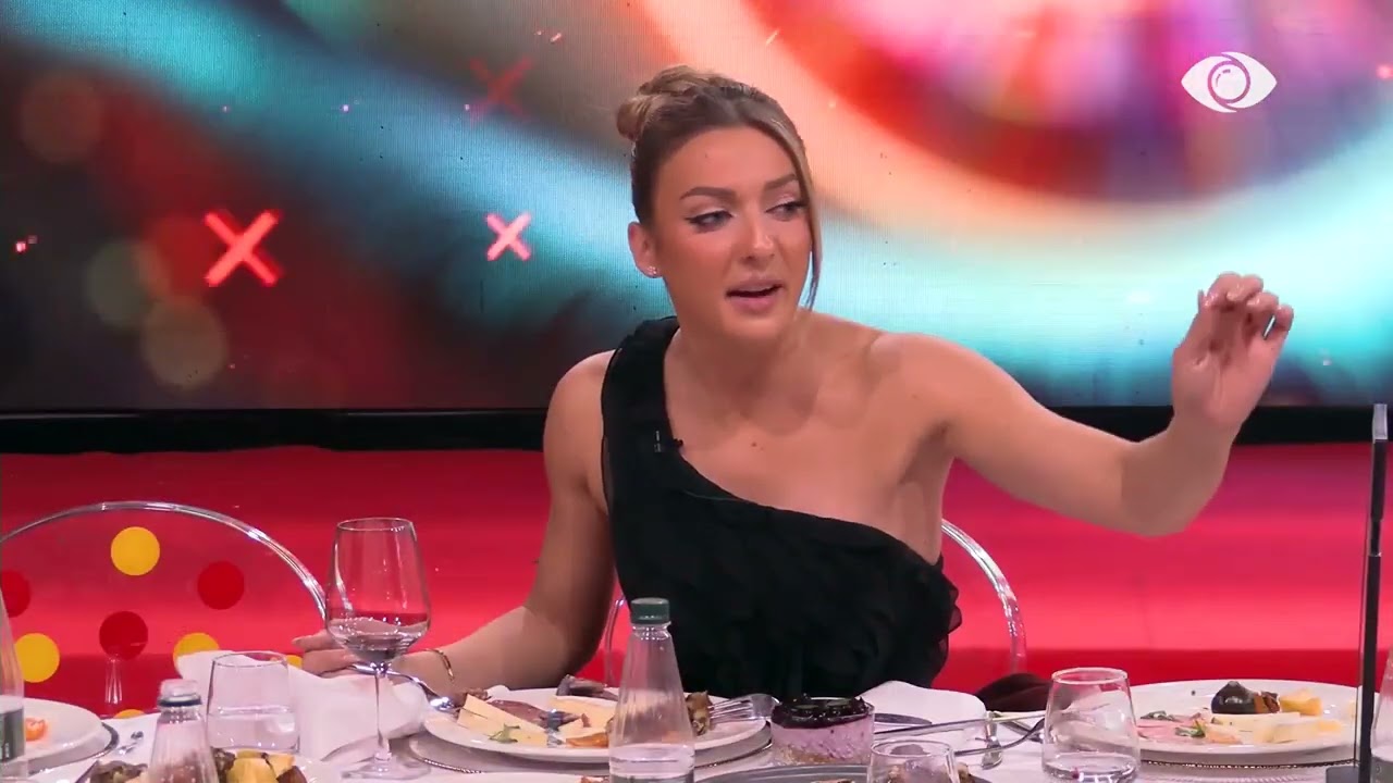 “Nuk diskutoj argumentat me antivlerat”/ Juela debaton me Gretën