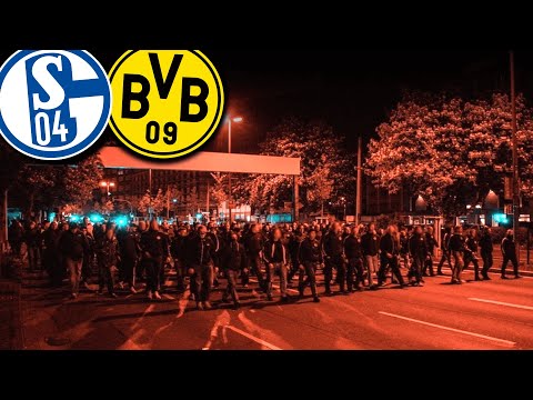 When Dortmund intercepted the Schalke fans' buses on the motorway... | Ultras Storytime