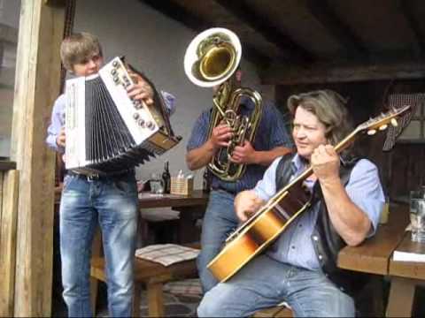 Martin Haspinger mit "Lustiges Wochenend" von Franc Mihelic