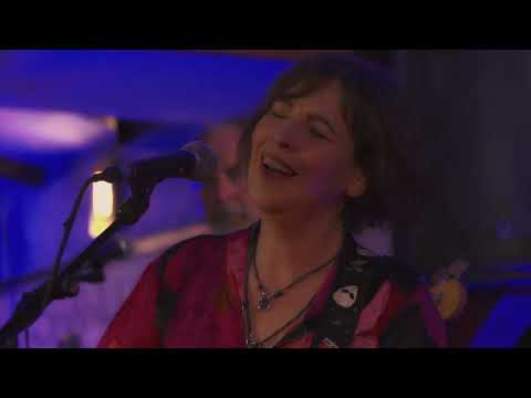 The Shanley Sessions Shorts: Eleanor McEvoy - Scarlet Angels
