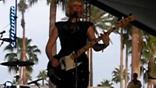 The Raveonettes - Aly Walk With Me LIVE @ Coachella