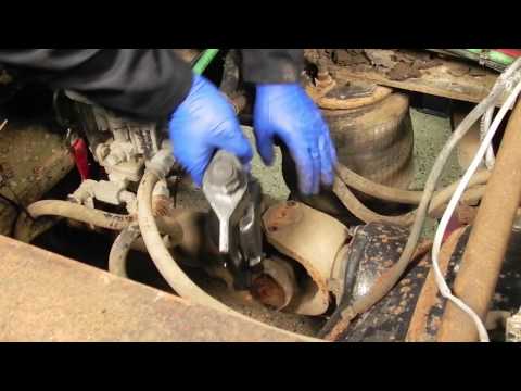 The Original and Best U-Joint Puller | Tiger Tool 10102