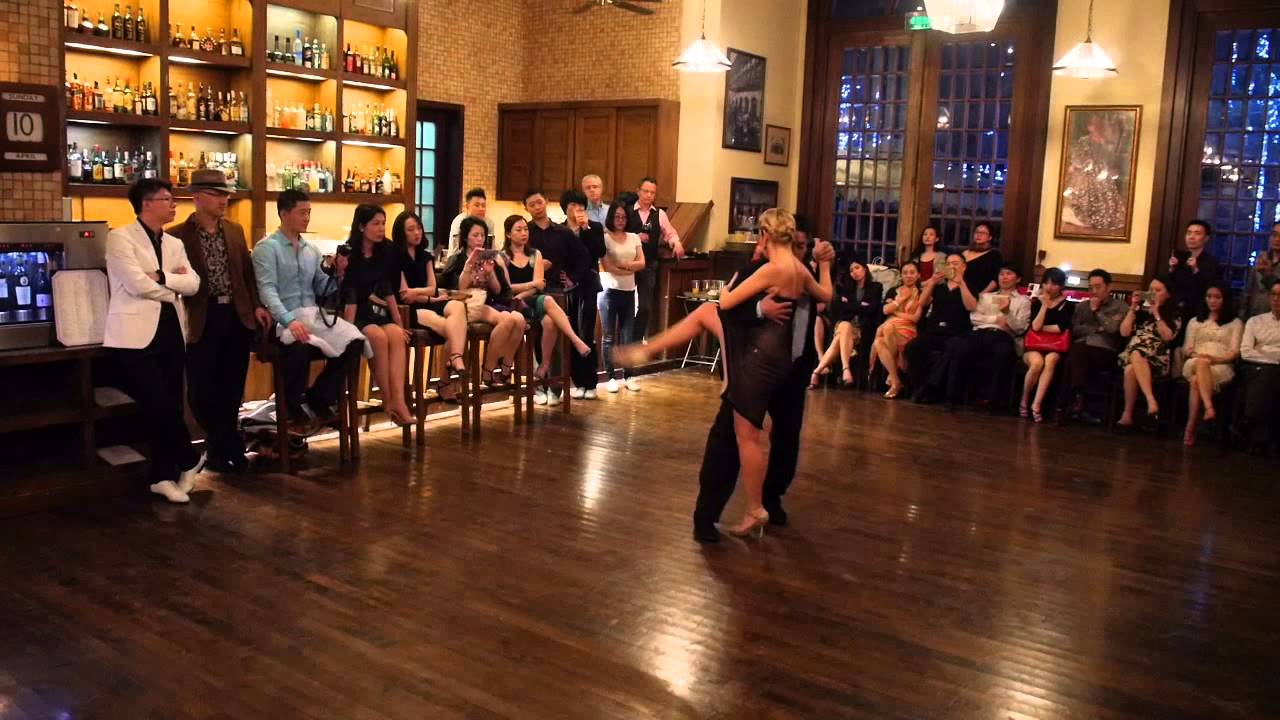 Video thumbnail for Carlitos Espinoza y Noelia Hurtado Farewell Milonga 4 Beijing,China