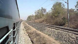 preview picture of video 'Mighty Tamil Nadu Express near Balharshah'