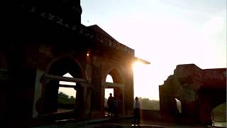 preview picture of video 'Jahaz Mahal, Mandu, Madhya pradesh tourism'
