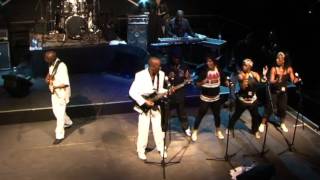 Download lagu Masike Funky Mohapi - Party mp3 Download lagu Masike Funky Mohapi - Party mp3