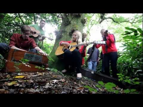 Lanterns on the Lake performs "Not Going Back To The Harbour" for The Line of Best Fit