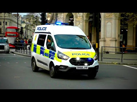 [Collection] Police London Fire Brigade and Ambulances Responding with Lights and sirens