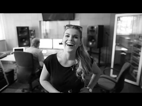 Home - cover - Laco Hudec Šubrt - Andy Neumannova