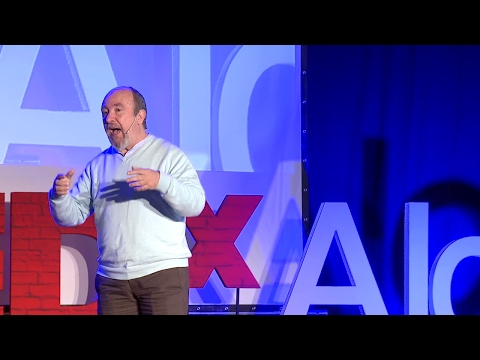 Todos vamos a morir. Aprendamos. | Vicente Arráez | TEDxAlcoi