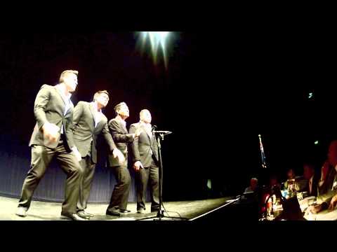 Musical Island Boys - Who's Loving You?