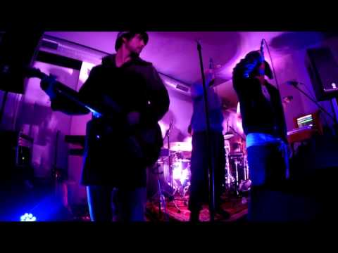 JON SMOKE & THE SMOKY DOGZ-PREMIERE PRESSE (LIVE)