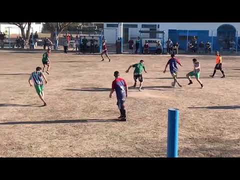 FUTBOL DE POTRERO // Torneo “Roja directa” | Los chaperos (4) vs El nuevo rejunte (1). #potrero