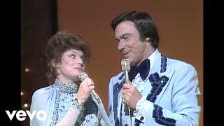 Jim Ed Brown, Helen Cornelius - I Don&#39;t Want To Have To Marry You (Live)