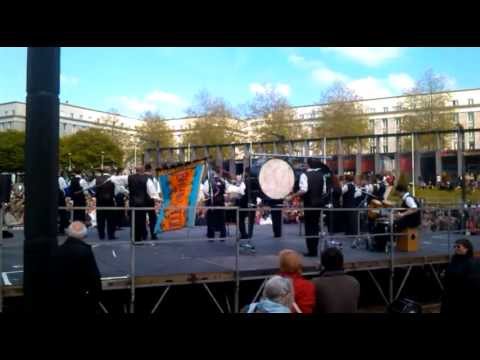 Printemps des sonneurs 2013 - bagad Landi à Brest