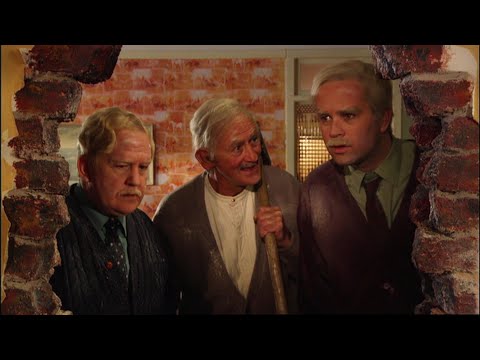 Hatch | Still Game | Series 4 Episode 5