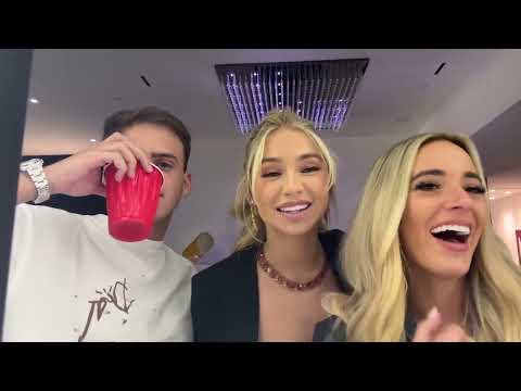 JonVlogs dando beijo triplo em gringas