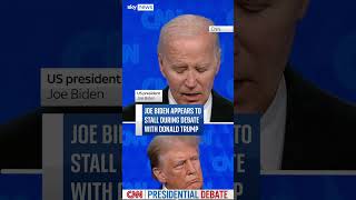 Download lagu Joe Biden tampak mengulur waktu selama debat presiden AS dengan Donald Trump. mp3