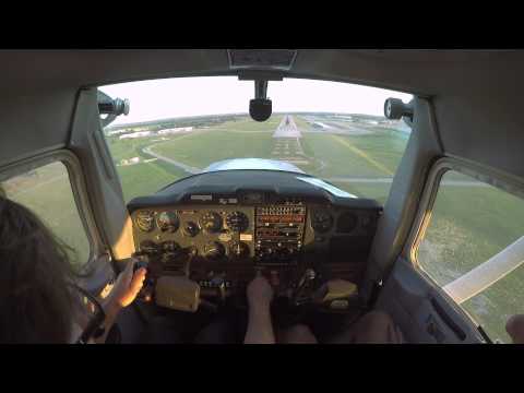 My First Landing (Cessna 152) - Into KAUS 17L