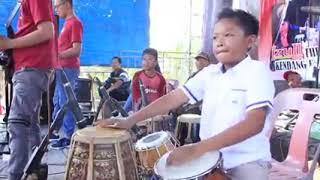 Download lagu ANOMAN OBONG versi PENGENDANG CILIK BANYUWANGI ( IZULL) YG DI JULUKI RAJA KENDANG JUNIOR SKIL DEWA mp3 Download lagu ANOMAN OBONG versi PENGENDANG CILIK BANYUWANGI ( IZULL) YG DI JULUKI RAJA KENDANG JUNIOR SKIL DEWA mp3