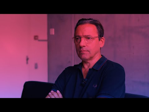 ‹Always Trouble with Bartleby› – Director Rocko Schamoni on the play