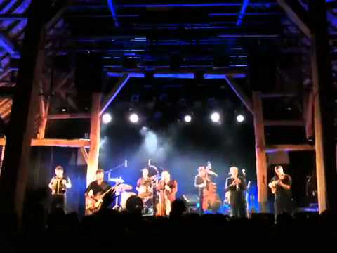 Debout sur le Zinc - Te promettre la lune (LLN 11/11/11)