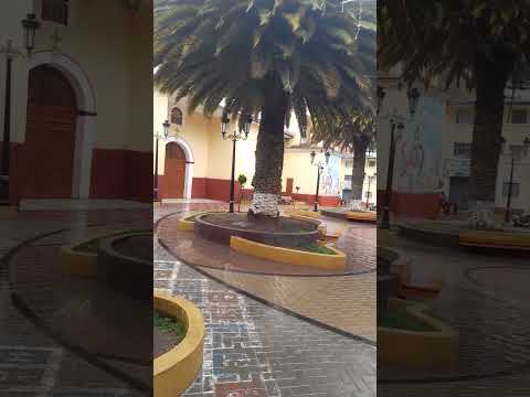 Plaza de Armas de HUASAHUASI. TARMA . JUNIN. PERU