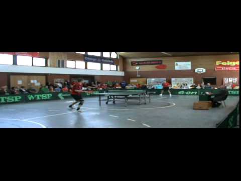 Ballwechsel beim Showkampf zwischen Nationalspieler Bastian Steger und Nico Beck