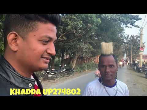 Comedy on road for style hair cutting