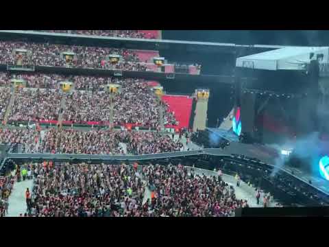 Bts - Wembley day 2 - Singularity