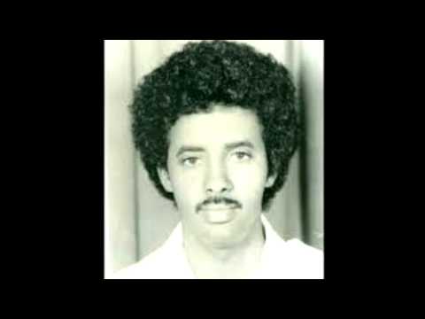 Muuse Ismaaciil Qalinle  Heesta Hal laqalay raqdeeda oo Qoran (Lyrics)