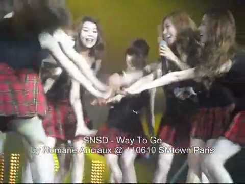 SNSD - Way To Go @ SMTOWN PARIS 110610 (by Jongronron)