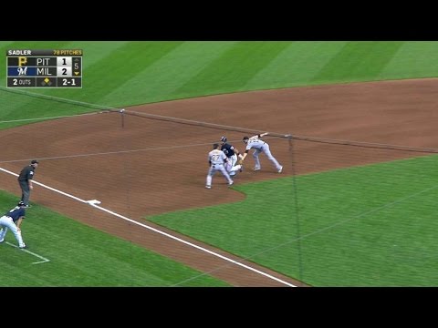 4/12/15: Sadler picks off Gomez at second