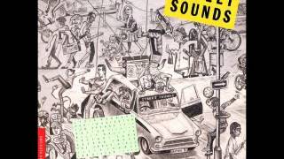 The Jones Girls - Knockin'