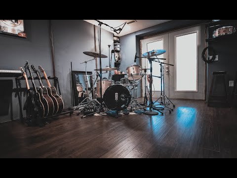 Building An EPIC HOME STUDIO In 7 Days (Studio Tour)