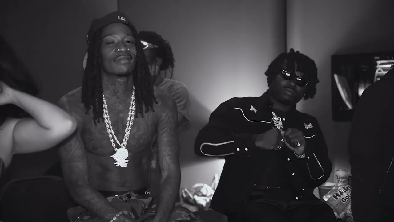 Wiz Khalifa ft. Young Deji — Pounds and Shrooms