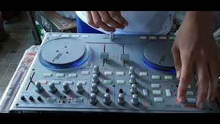 Video thumbnail for Vestax VCI-100 test on VirtualDJ 2021 by Euvo_ Sound