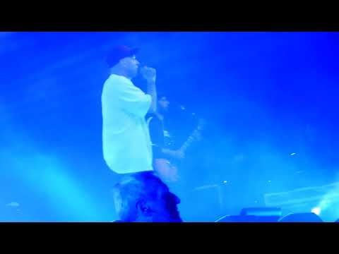 Clementino Un palmo dal cielo live Fabrique Milano 17.12.2019