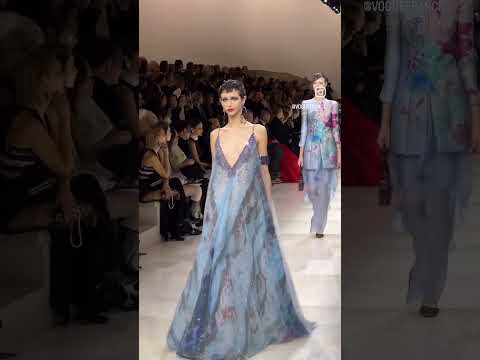 VOGUE FRANCE#selection #parisfashionweek #fashionshow #runwayshow #looks #fw24 #trends #voguefrance