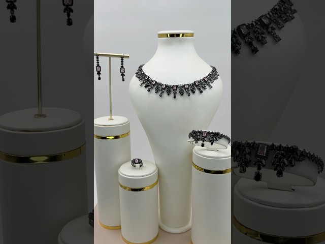 طقم زيركون أسود مكس وردي أنيق بإصدار خاص دقة الماس 5 قطع بضمان على اللون