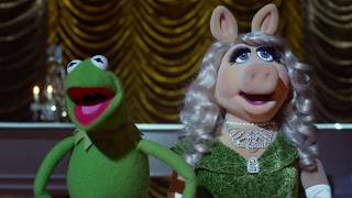 Muppets Most Wanted: Scooter Moves Like Jagger, Constantine Proposes