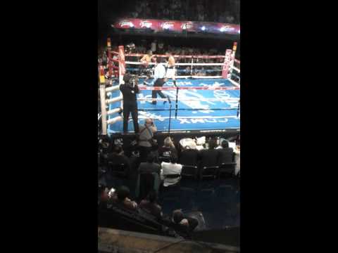 Pelea de Alfredo Manolis Chavez Round 2