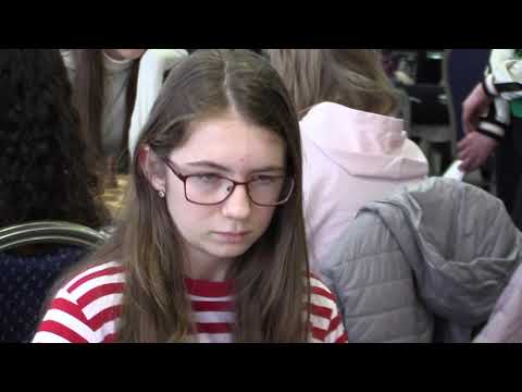 D14 1.5.  Kubíková Nina - Ivanecká Natália 1 - 0