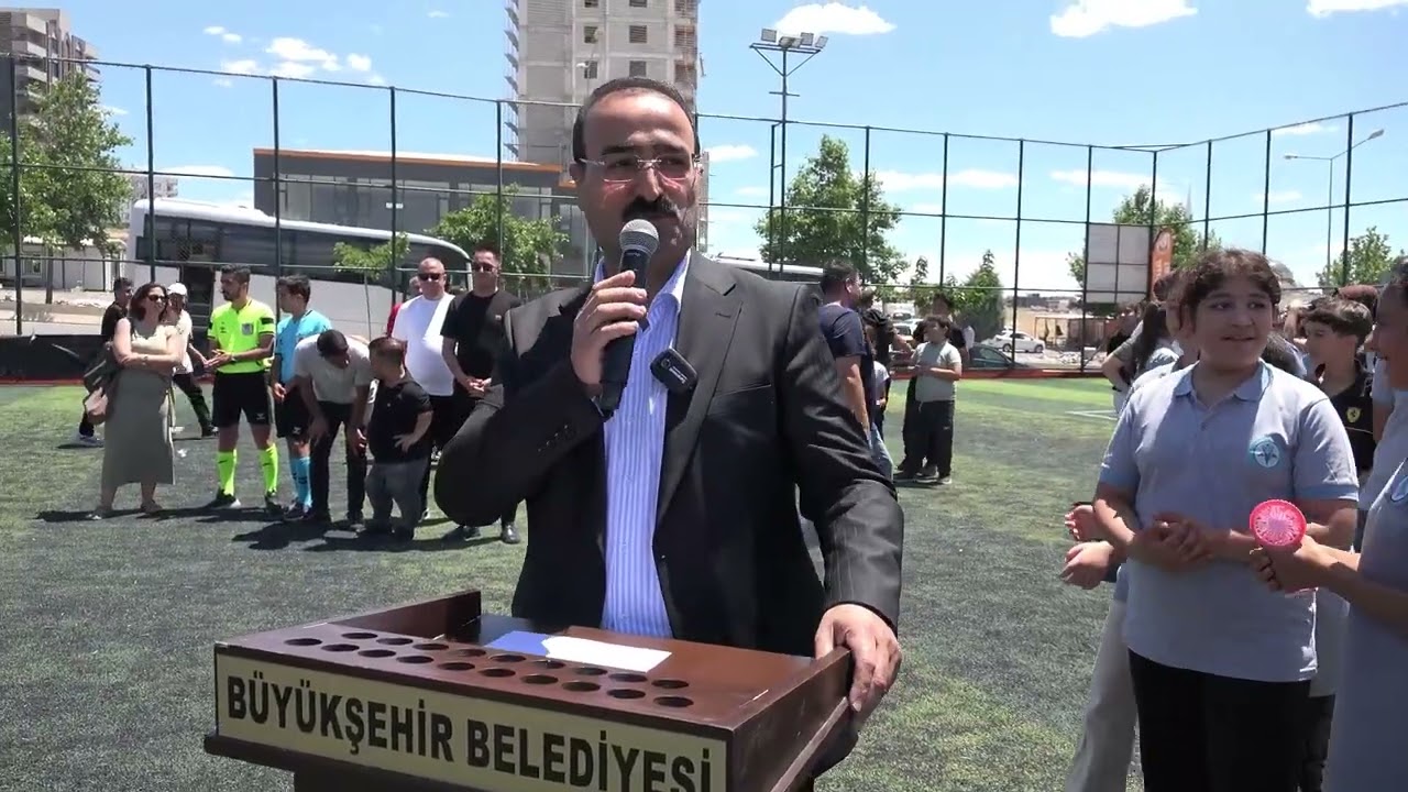 “BAĞIMSIZLIK SPORLA BAŞLAR” FUTBOL TURNUVASI SONA ERDİ