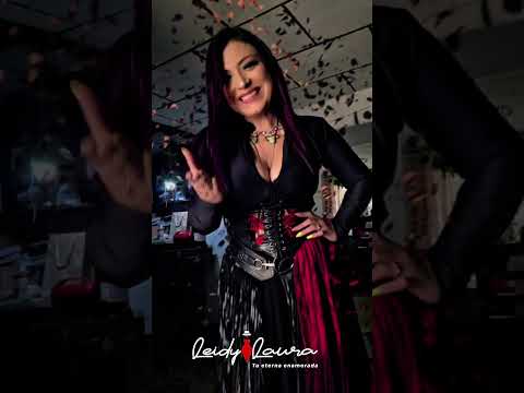 saluditos les gusta este outfit? #musicaecuatoriana #leidylauraoficial #cantante #cuenca Azuay