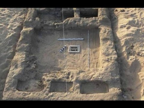  اكتشاف جبَّانة ومدينة سكنية بسوهاج عمرها ٧٣٣٢ سنة
